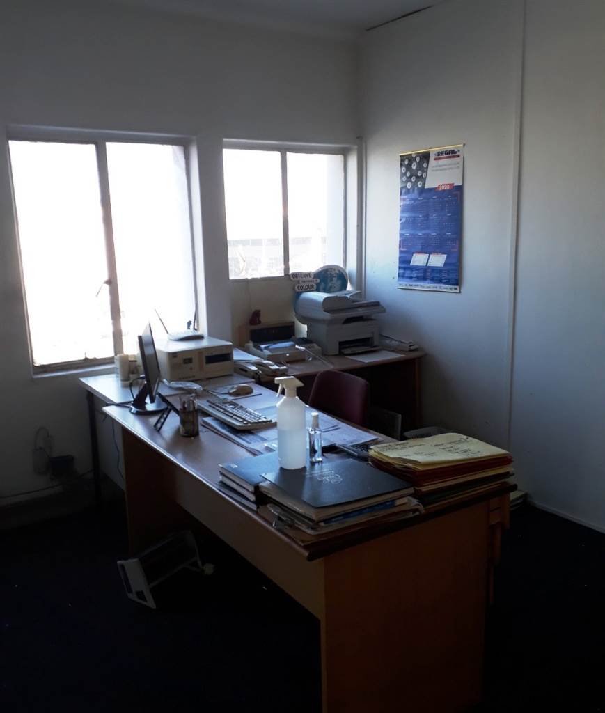 112  m² Commercial space in Pinetown Central photo number 7