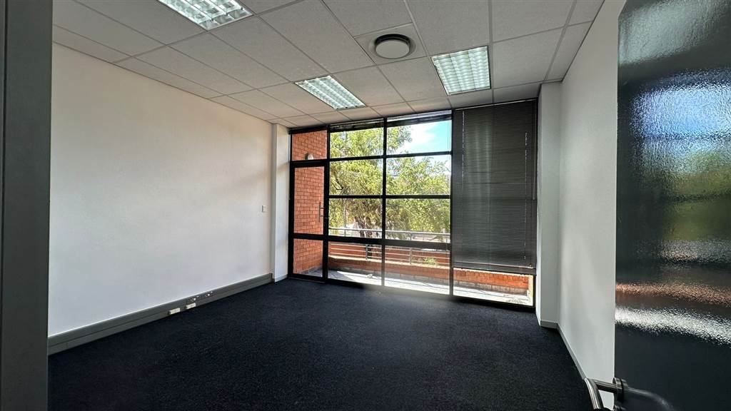 278  m² Commercial space in Highveld photo number 15
