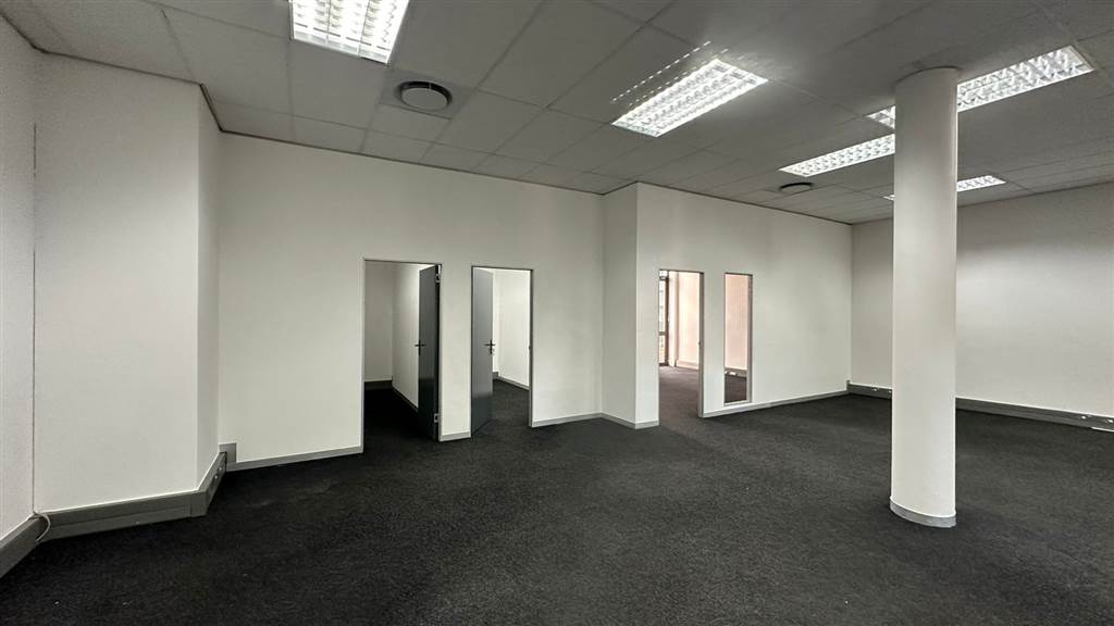 278  m² Commercial space in Highveld photo number 9