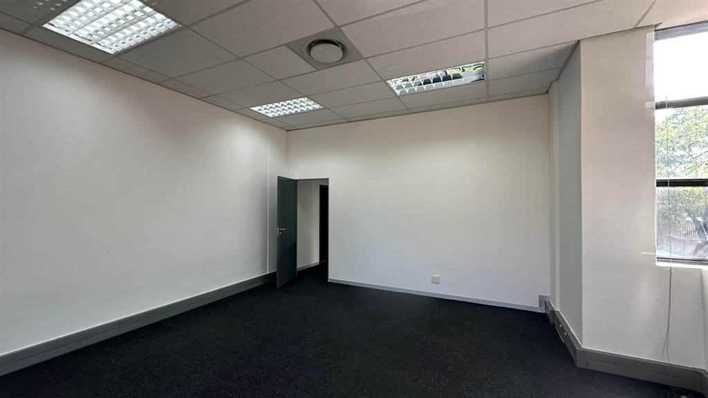 278  m² Commercial space in Highveld photo number 3