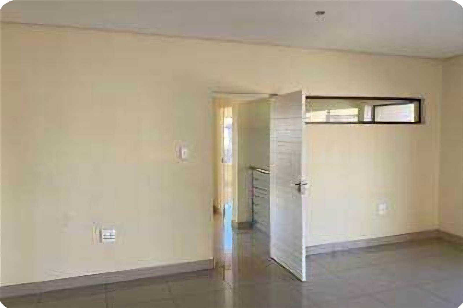 3 Bed Townhouse in Raslouw photo number 5