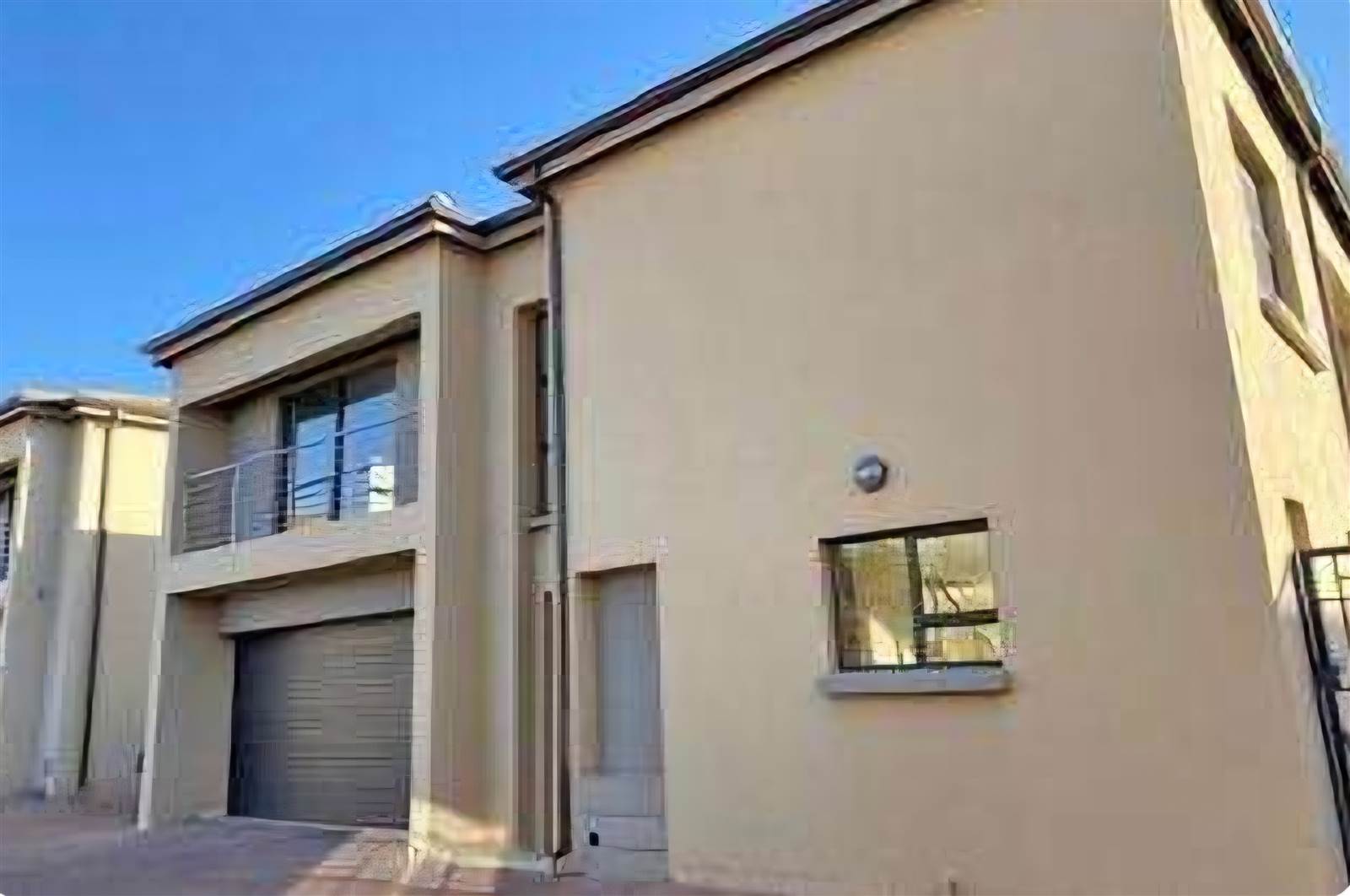 3 Bed Townhouse in Raslouw photo number 7