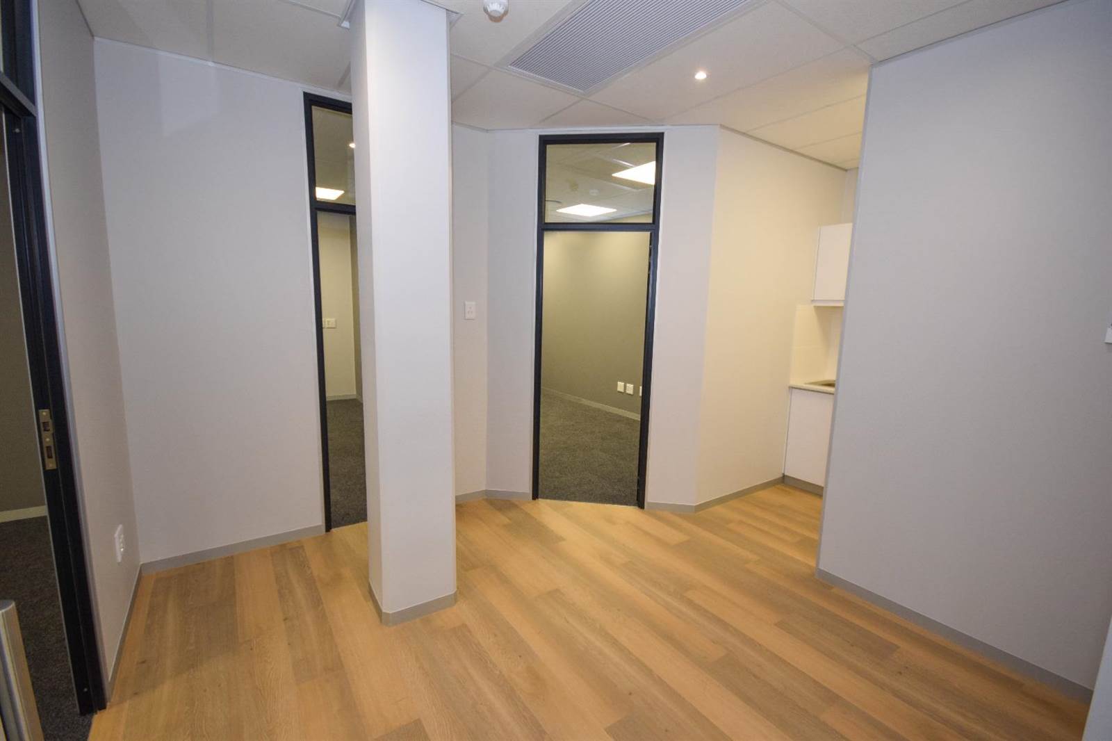 112  m² Commercial space in Eden photo number 6