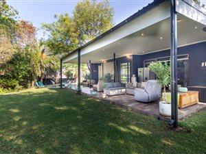 6 Bed House in Kelvin