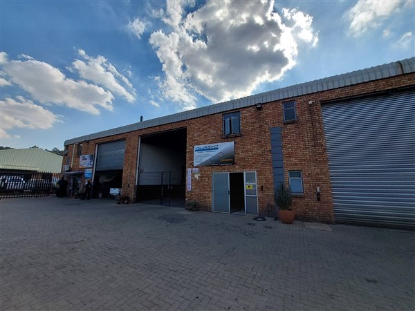 315  m² Industrial space