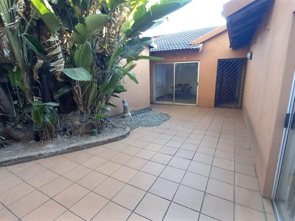 3 Bedroom House 3 Bedroom House