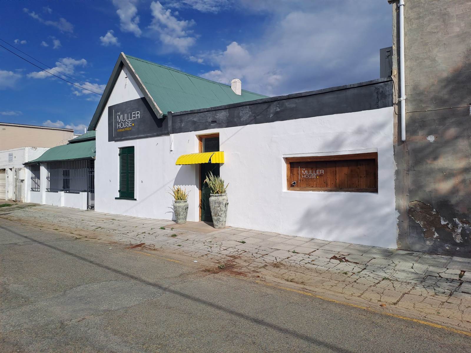 Commercial space in Graaff Reinet photo number 1