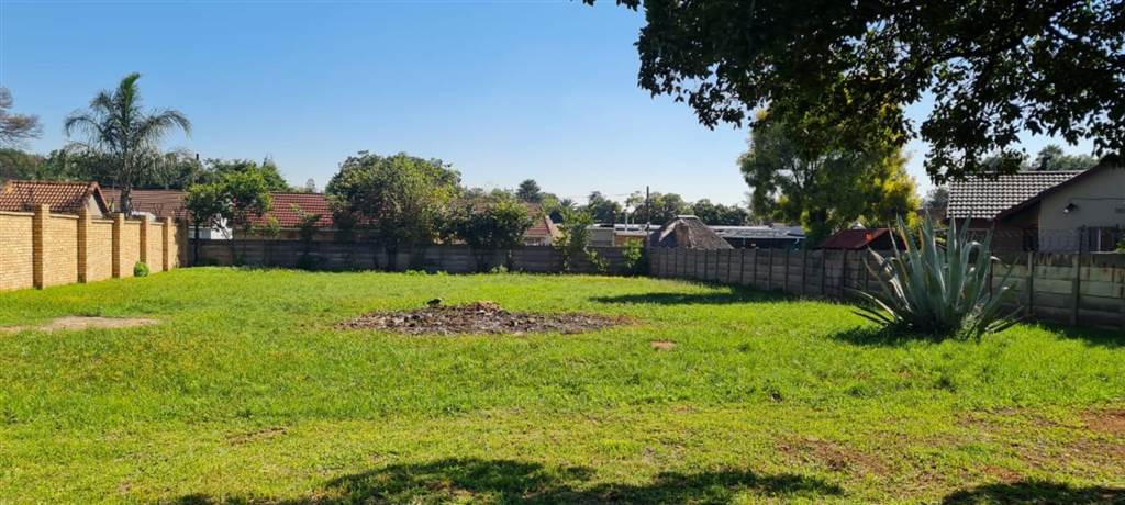1400 m² Land available in Katlehong photo number 7