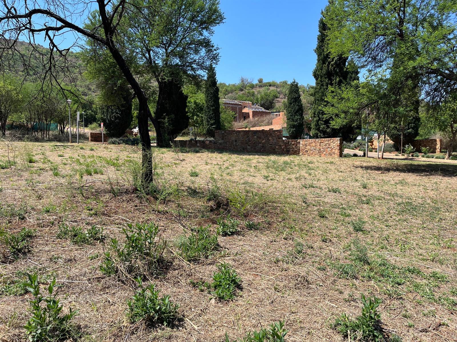 858 m² Land available in Hartbeespoort Dam photo number 8