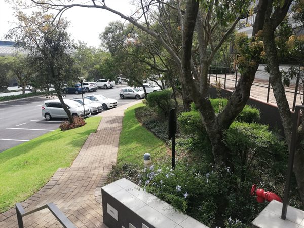 395.799987792969  m² Commercial space in Woodmead
