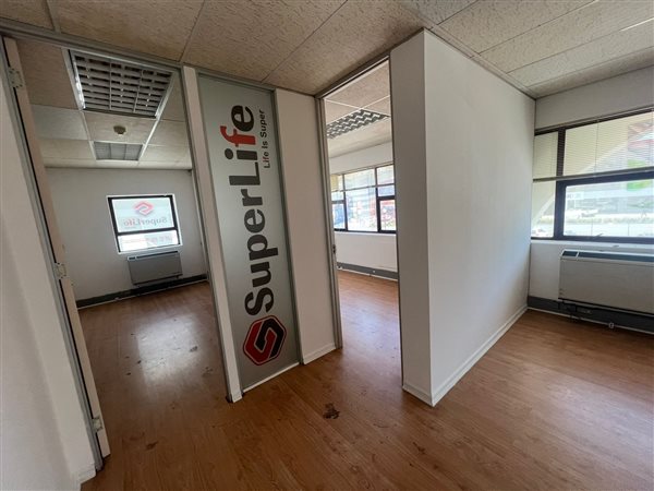 77.8  m² Commercial space