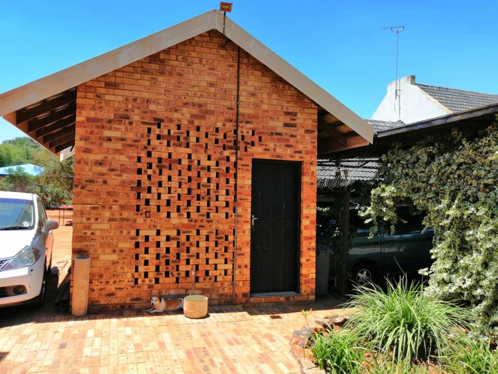 5 Bed House in Oudorp photo number 27