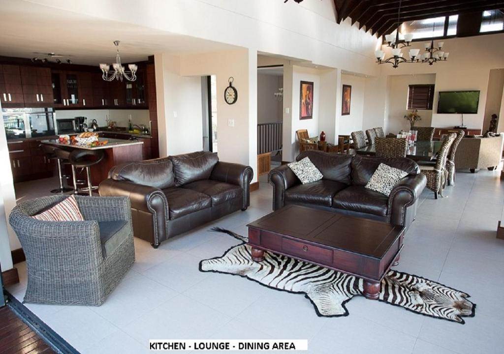 6 Bed House in Zimbali Estate photo number 18