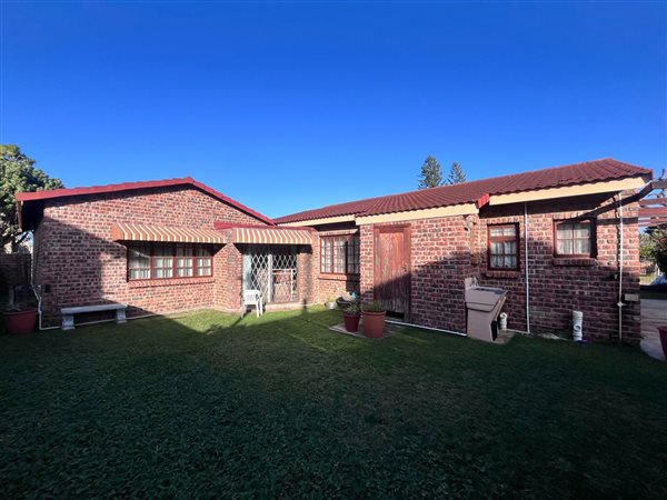 3 Bedroom House 3 Bedroom House