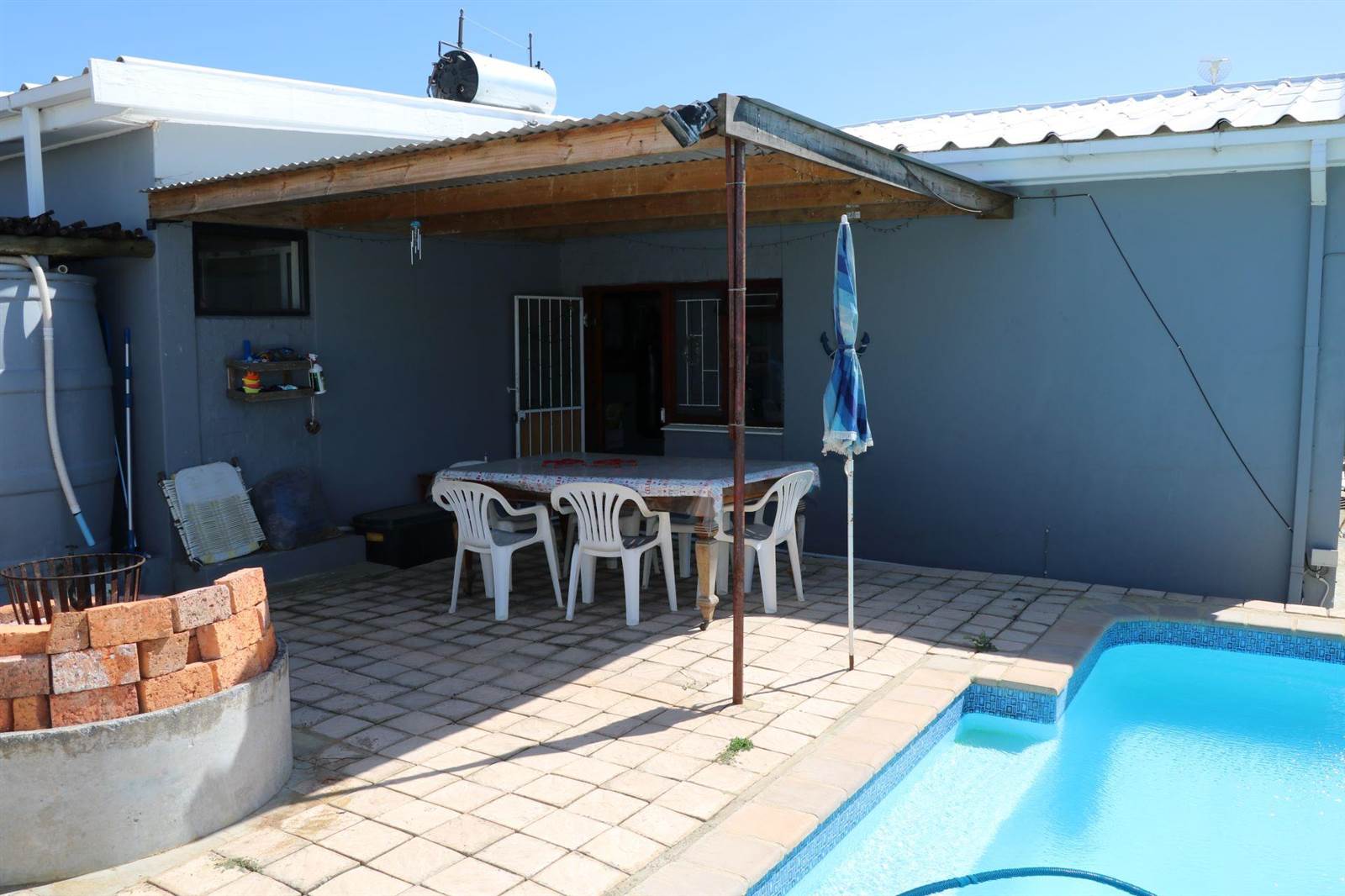 4 Bed House in Bredasdorp photo number 15