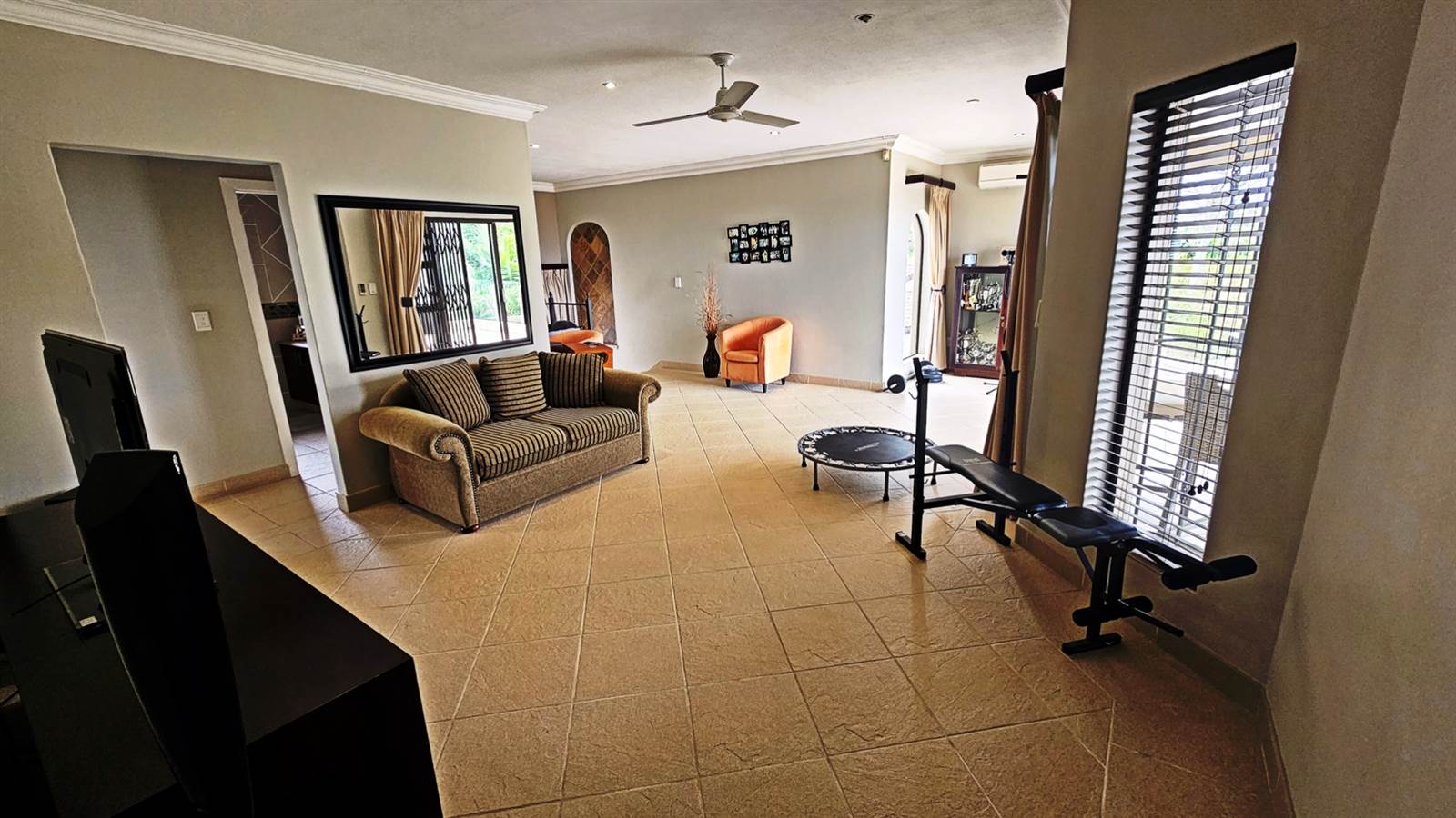 4 Bed House in Shelly Beach photo number 23