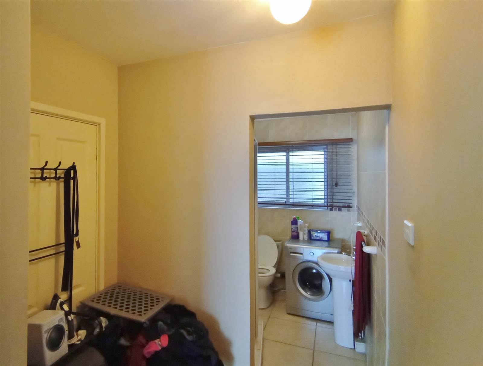 2 Bed Flat in Athlone Park photo number 29