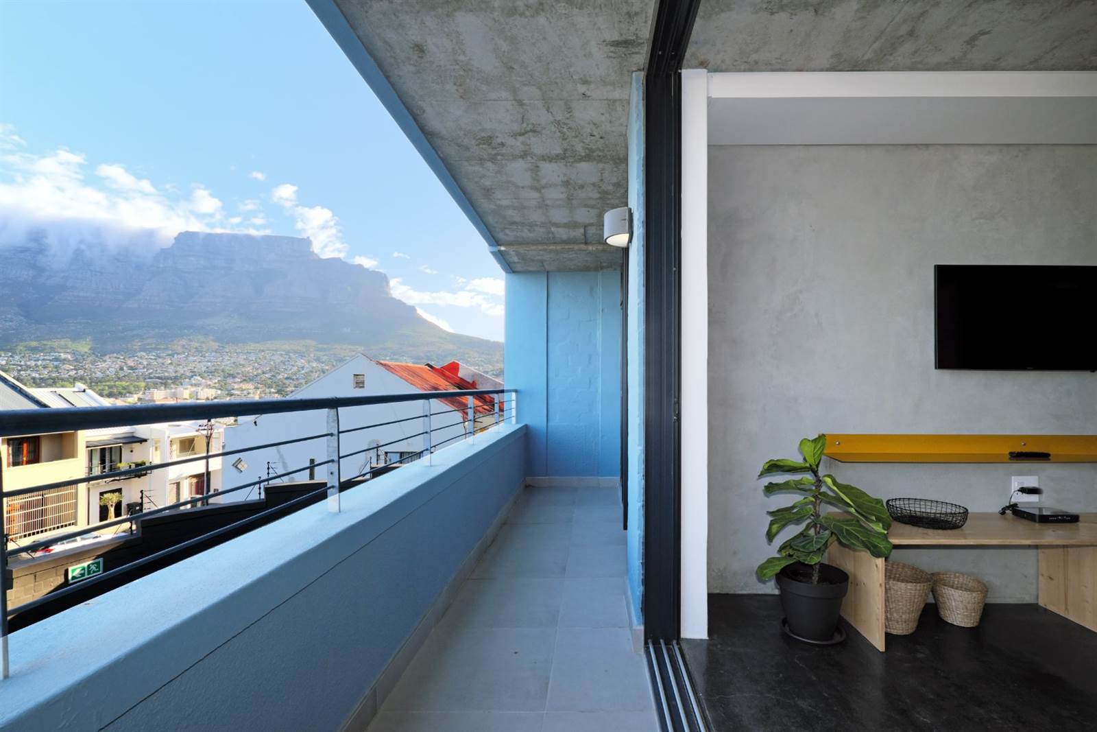 2 Bed Apartment in Bo-Kaap photo number 7