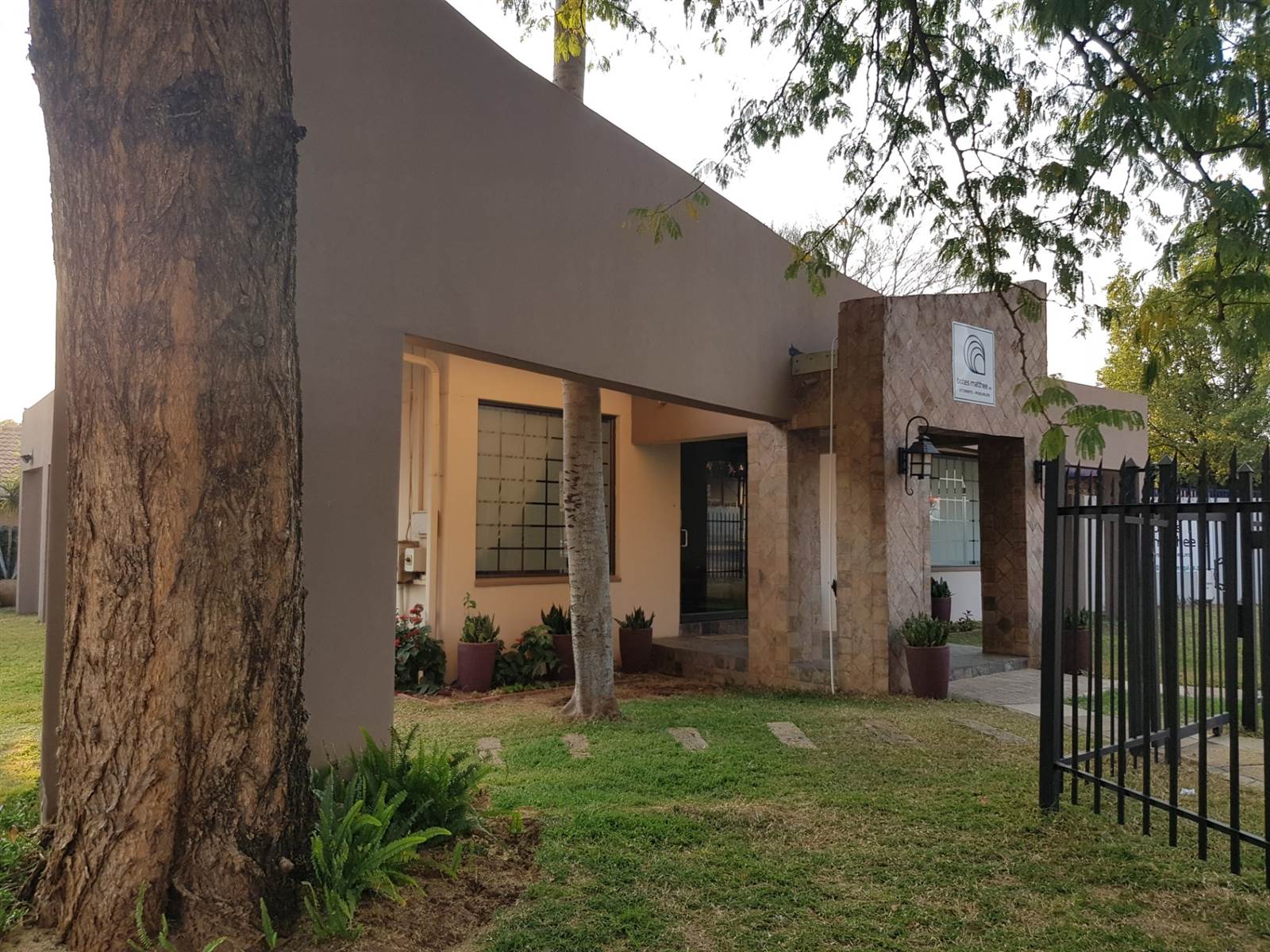 305  m² Office Space in Rustenburg Central photo number 3