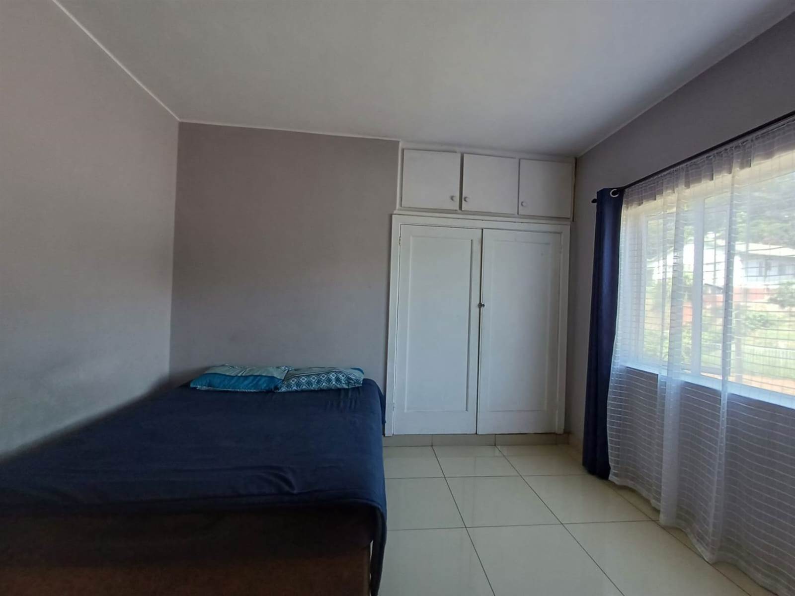 2 Bed Apartment in Umbilo photo number 11