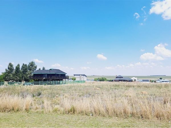 824 m² Land available in Bronkhorstbaai