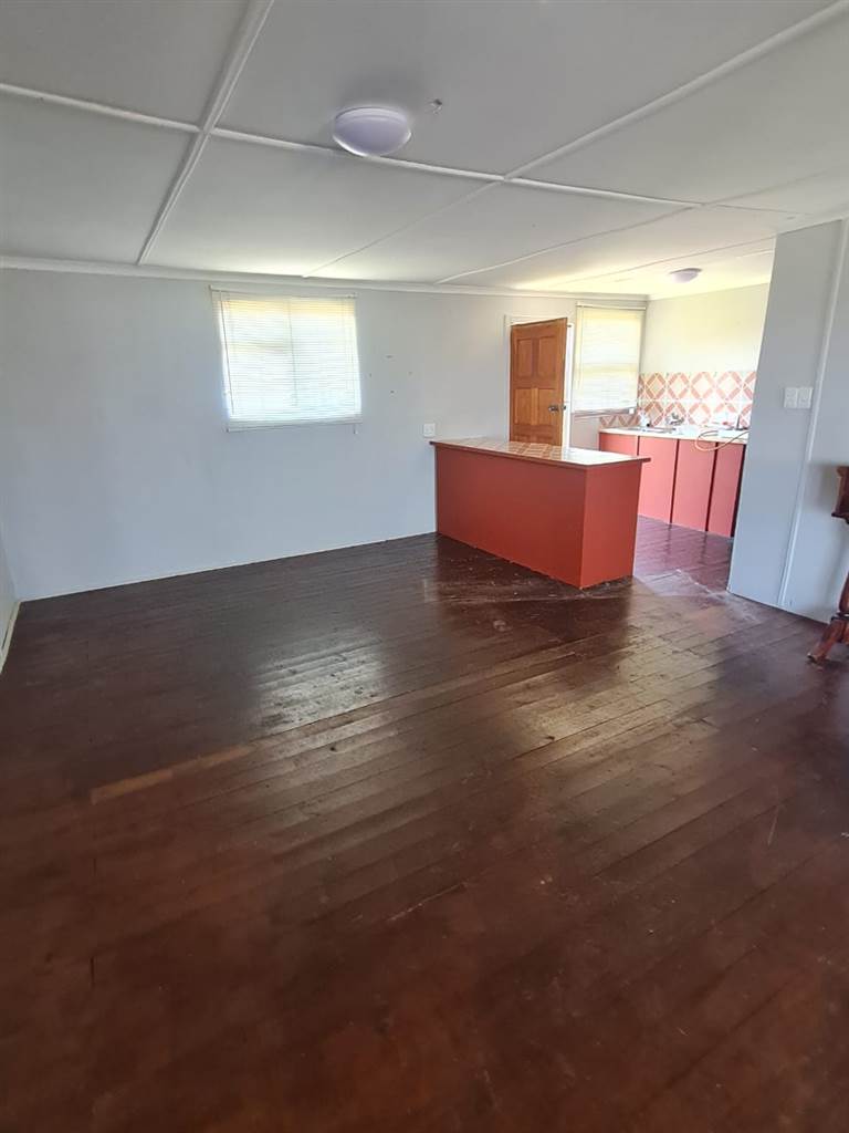 2 Bed House in Bronkhorstbaai photo number 8