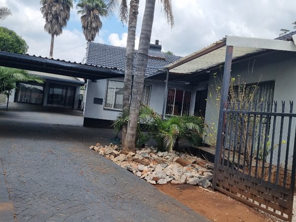 3 Bedroom House 3 Bedroom House