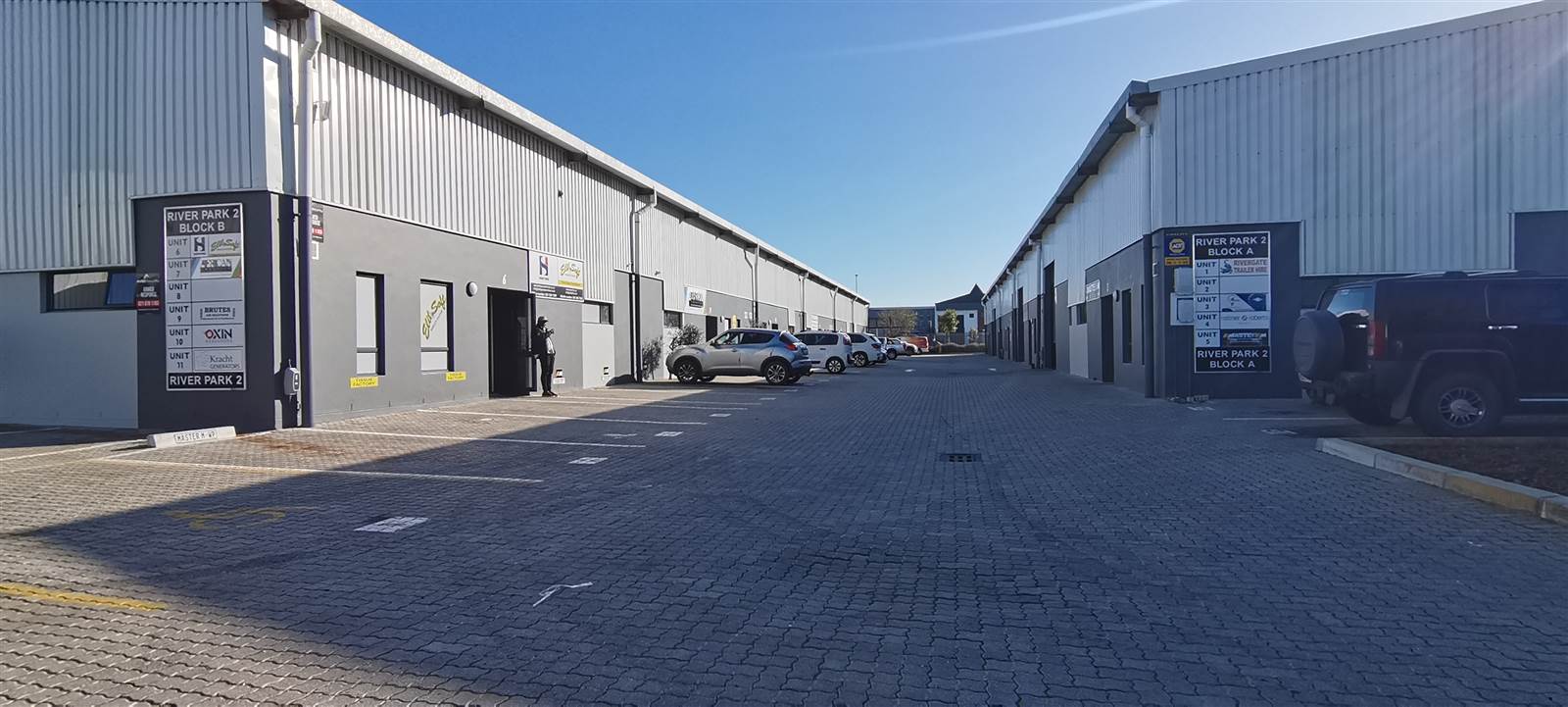 245  m² Industrial space in Parklands photo number 2