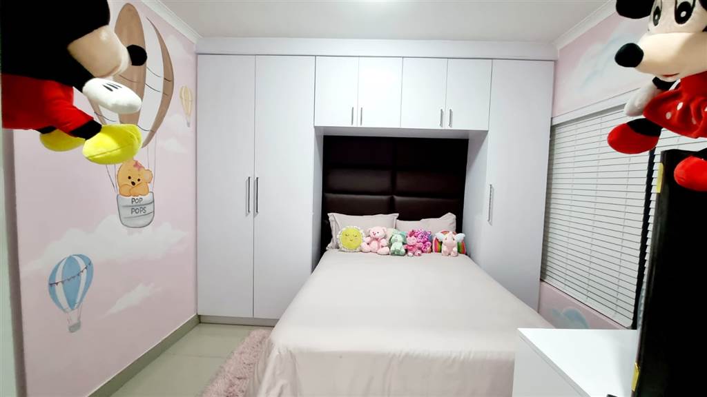 2 Bed Apartment in Umhlanga Ridge photo number 24