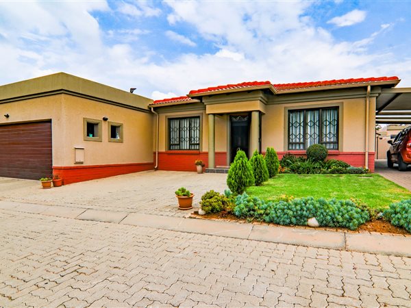 3 Bedroom House 3 Bedroom House