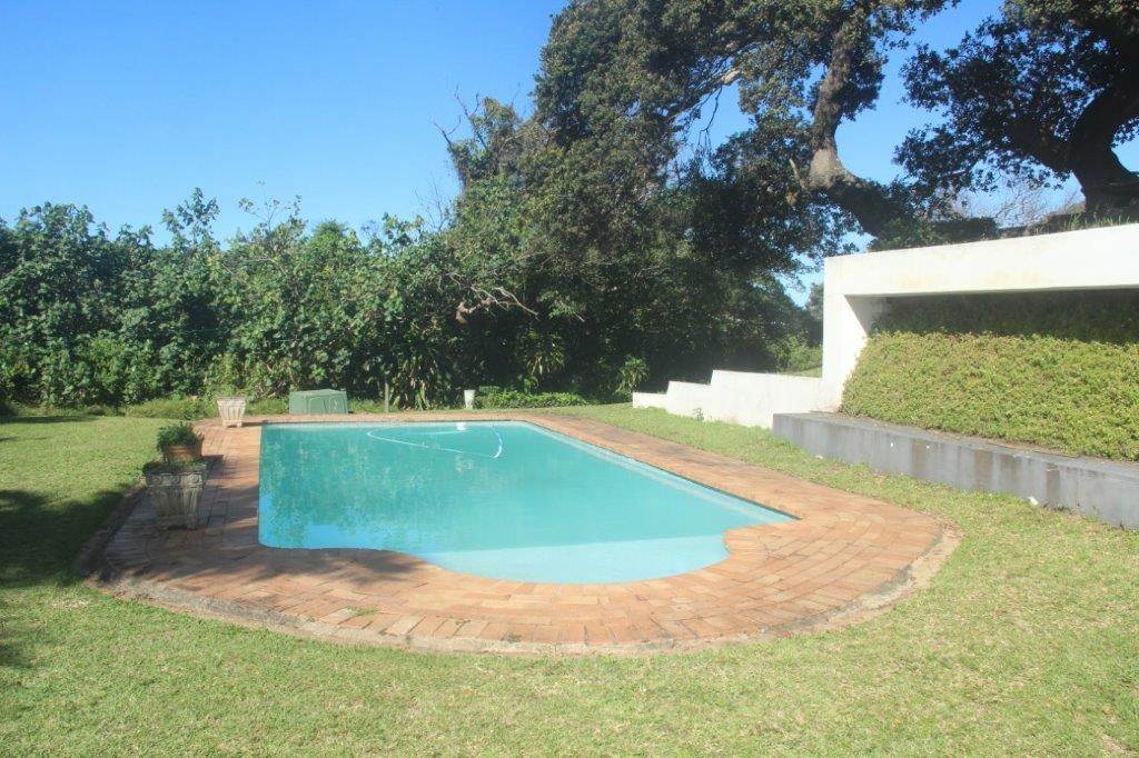 5 Bed House in Umtentweni photo number 4