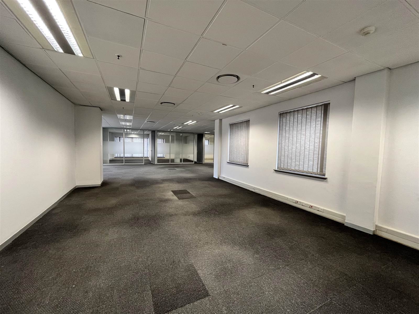 390  m² Commercial space in Rosebank photo number 7