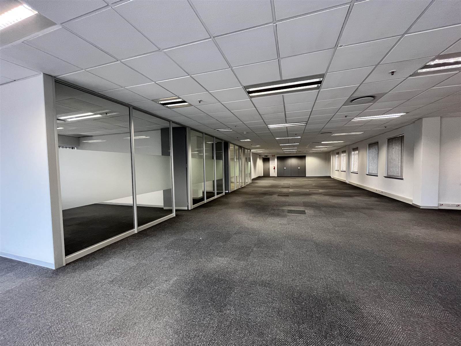390  m² Commercial space in Rosebank photo number 13
