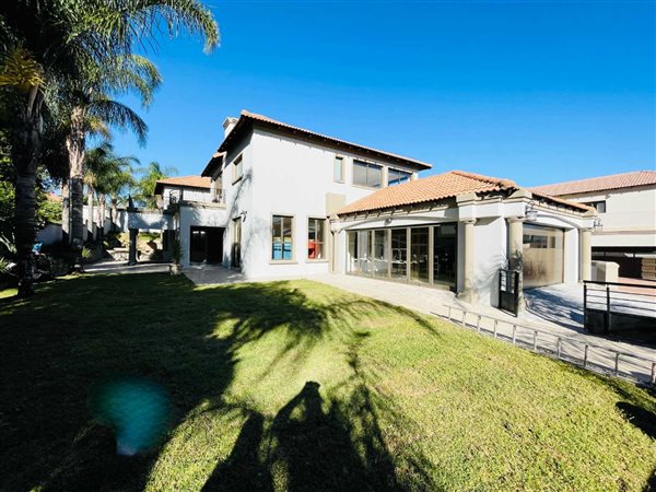 5 Bedroom House 5 Bedroom House