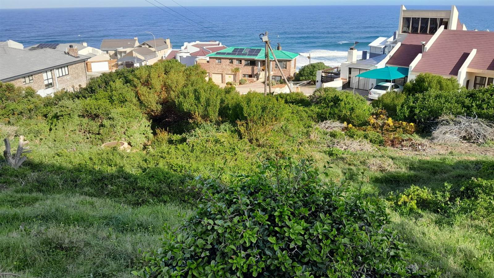 869 m² Land available in Dana Bay photo number 3