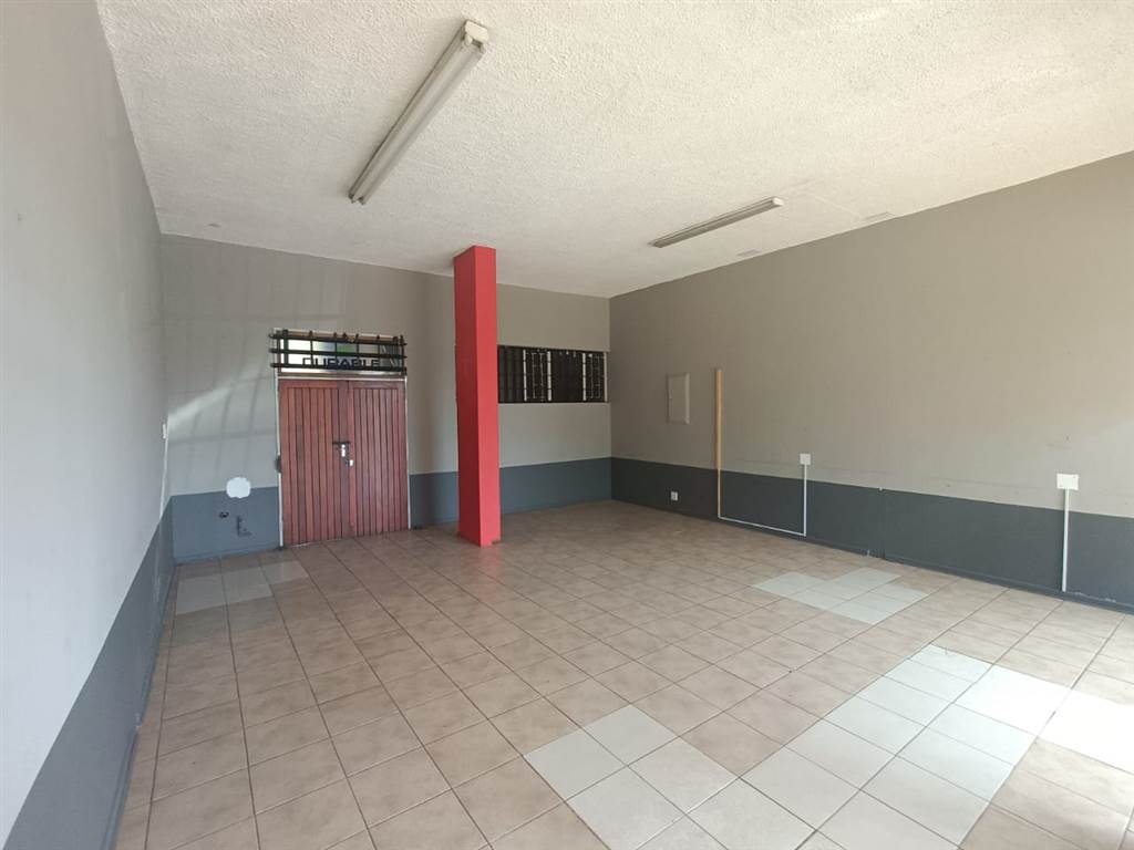 45  m² Commercial space in Pretoria Gardens photo number 2