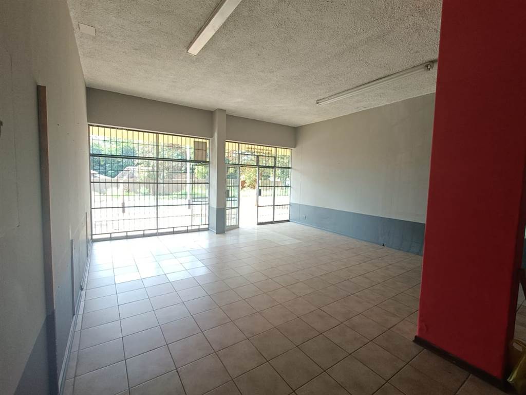 45  m² Commercial space in Pretoria Gardens photo number 4