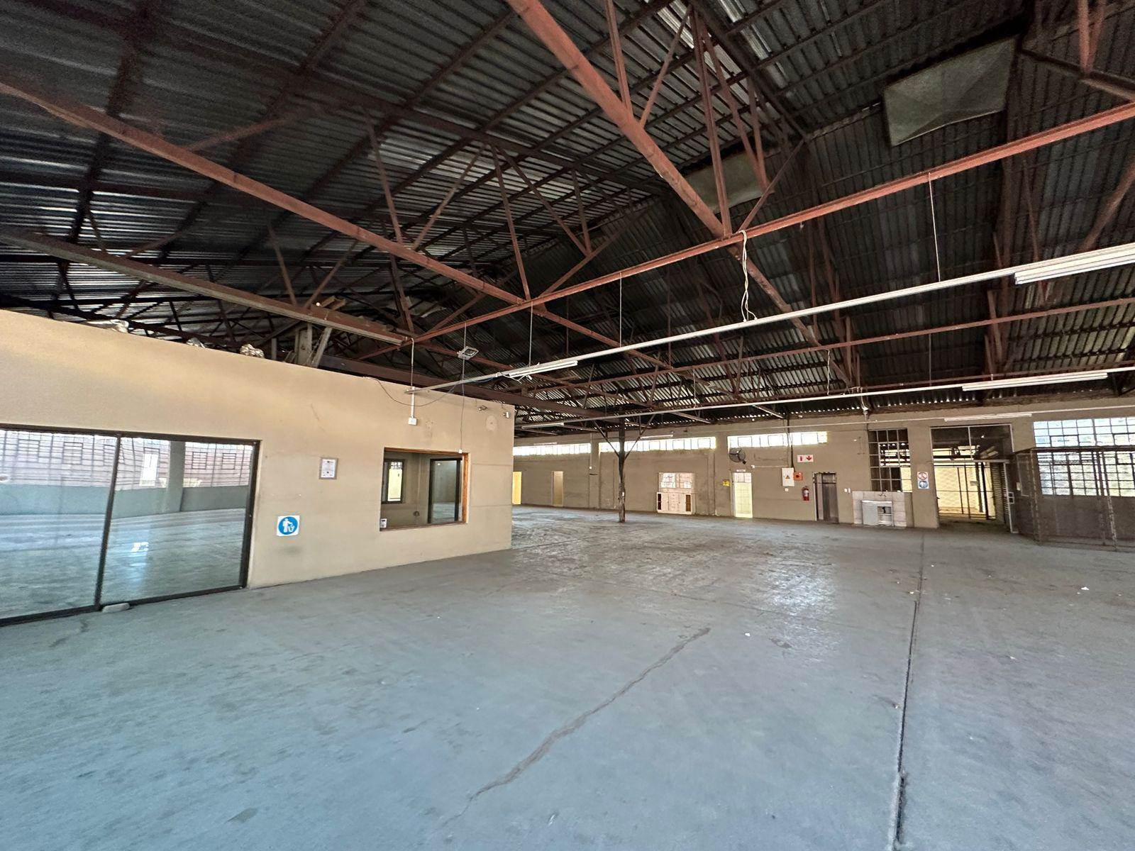 2200  m² Industrial space in Booysens Reserve photo number 9