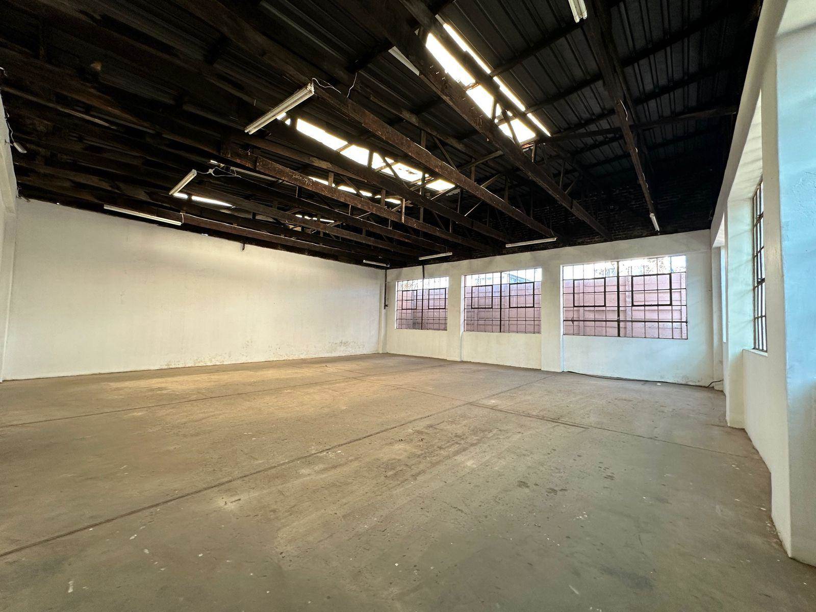 2200  m² Industrial space in Booysens Reserve photo number 14