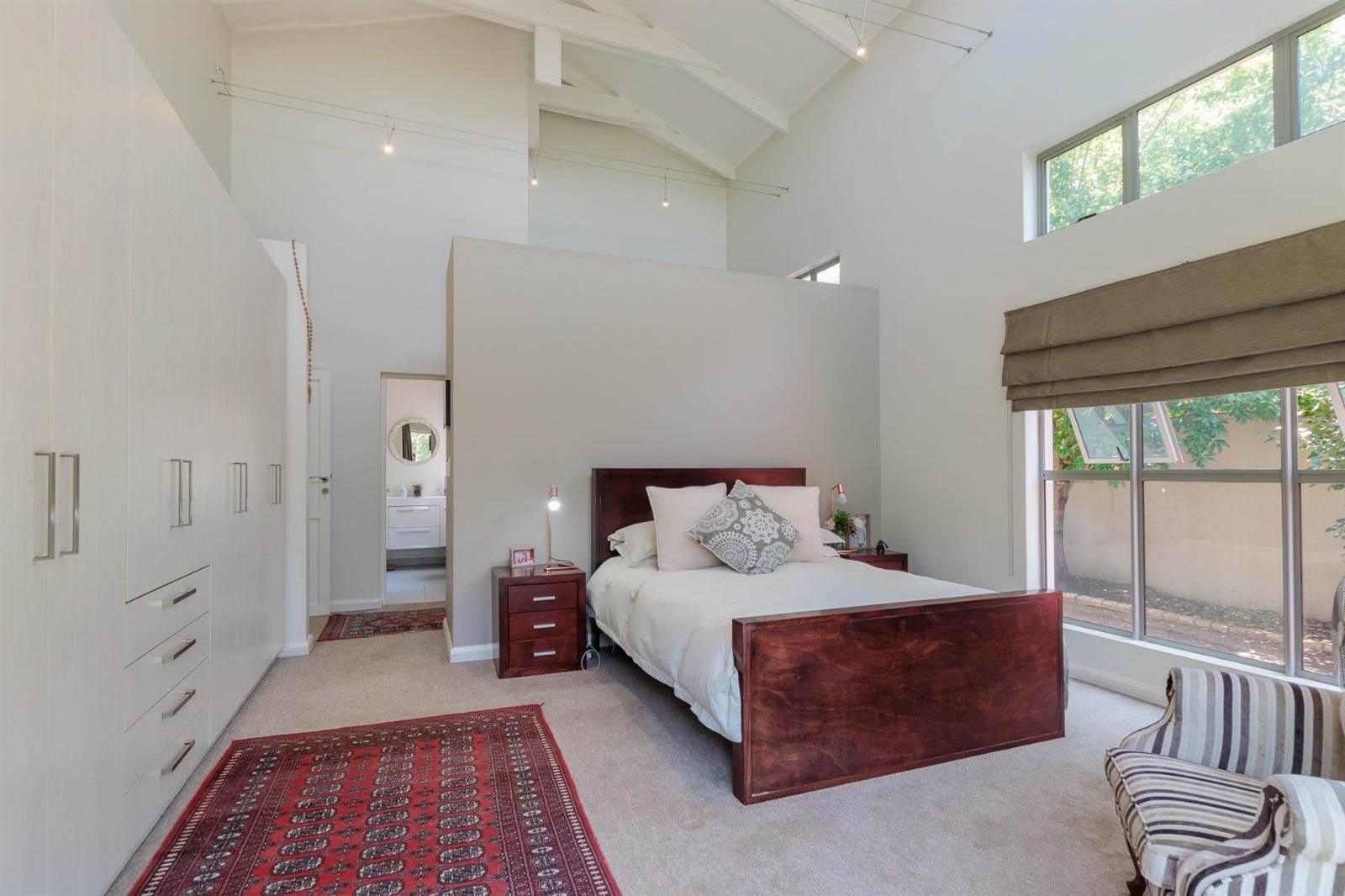 4 Bed House in Helderfontein Estate photo number 5
