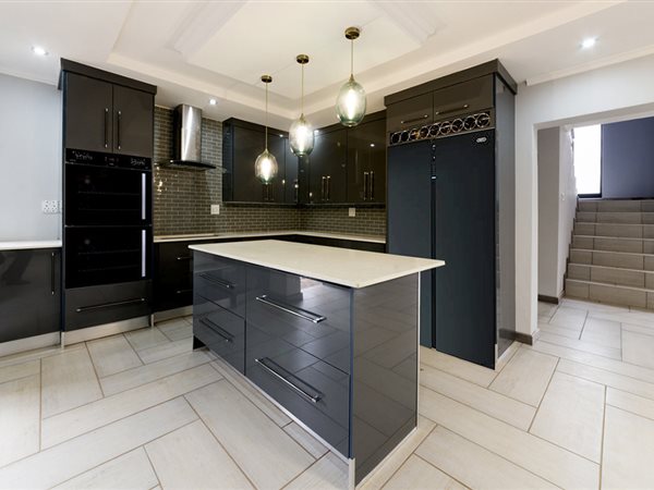 3 Bedroom House 3 Bedroom House