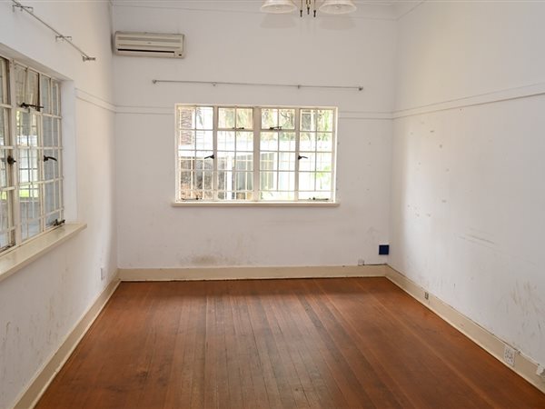 300  m² Commercial space in Greenside