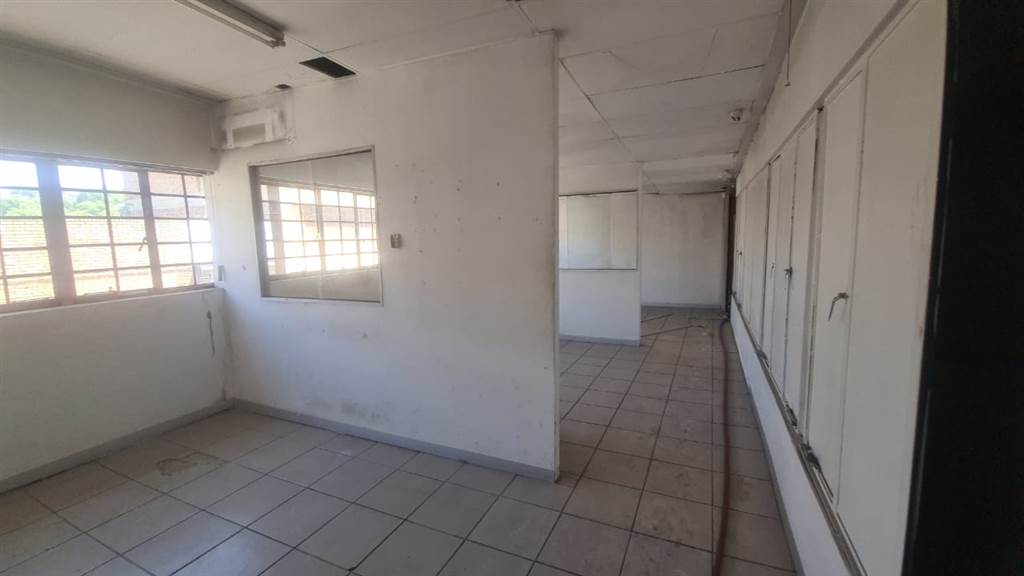 2000  m² Commercial space in Pretoria Central photo number 20