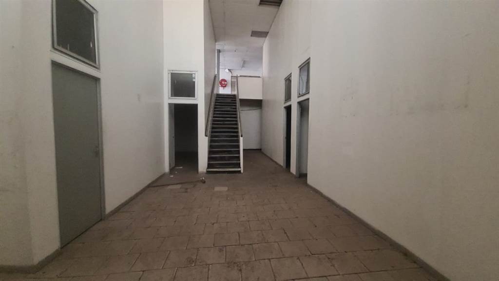 2000  m² Commercial space in Pretoria Central photo number 4