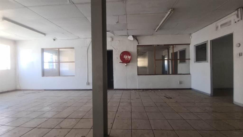 2000  m² Commercial space in Pretoria Central photo number 9