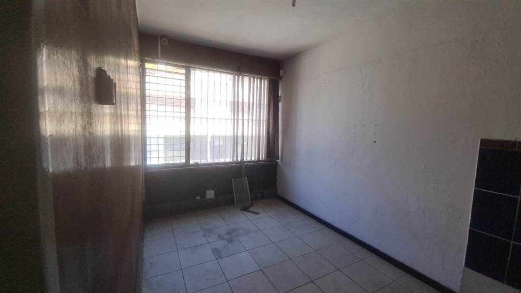 2000  m² Commercial space in Pretoria Central photo number 24