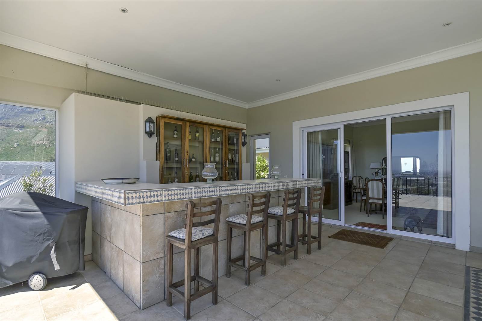 4 Bed House in Steenberg photo number 7