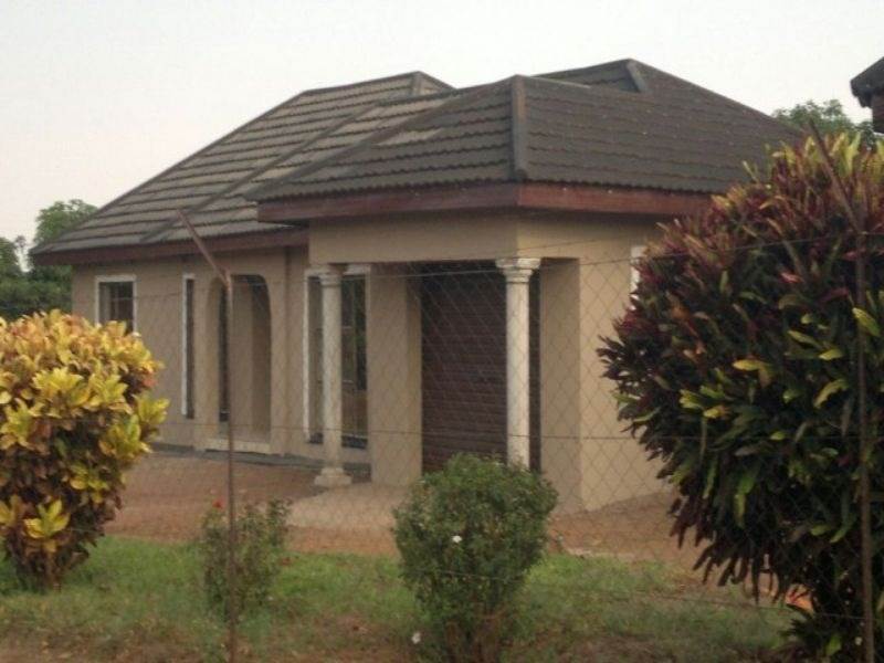 3 Bed House in Giyani photo number 9