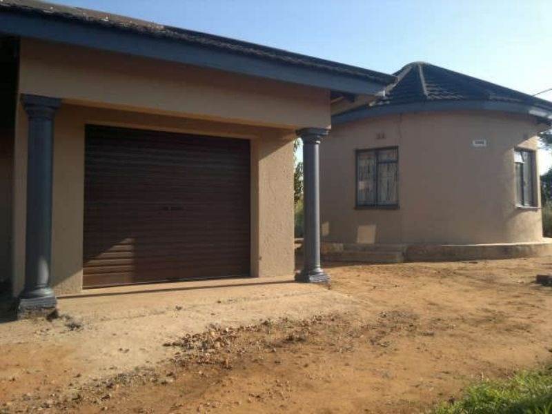 3 Bed House in Giyani photo number 12