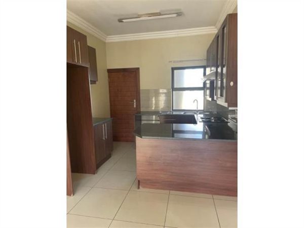 2 Bedroom Flat 2 Bedroom Flat